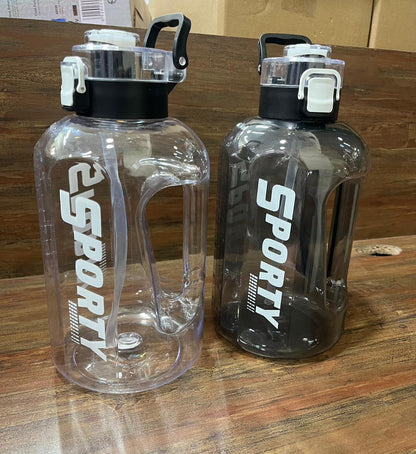 Big bottle. Bigger goals. 💦🏋️